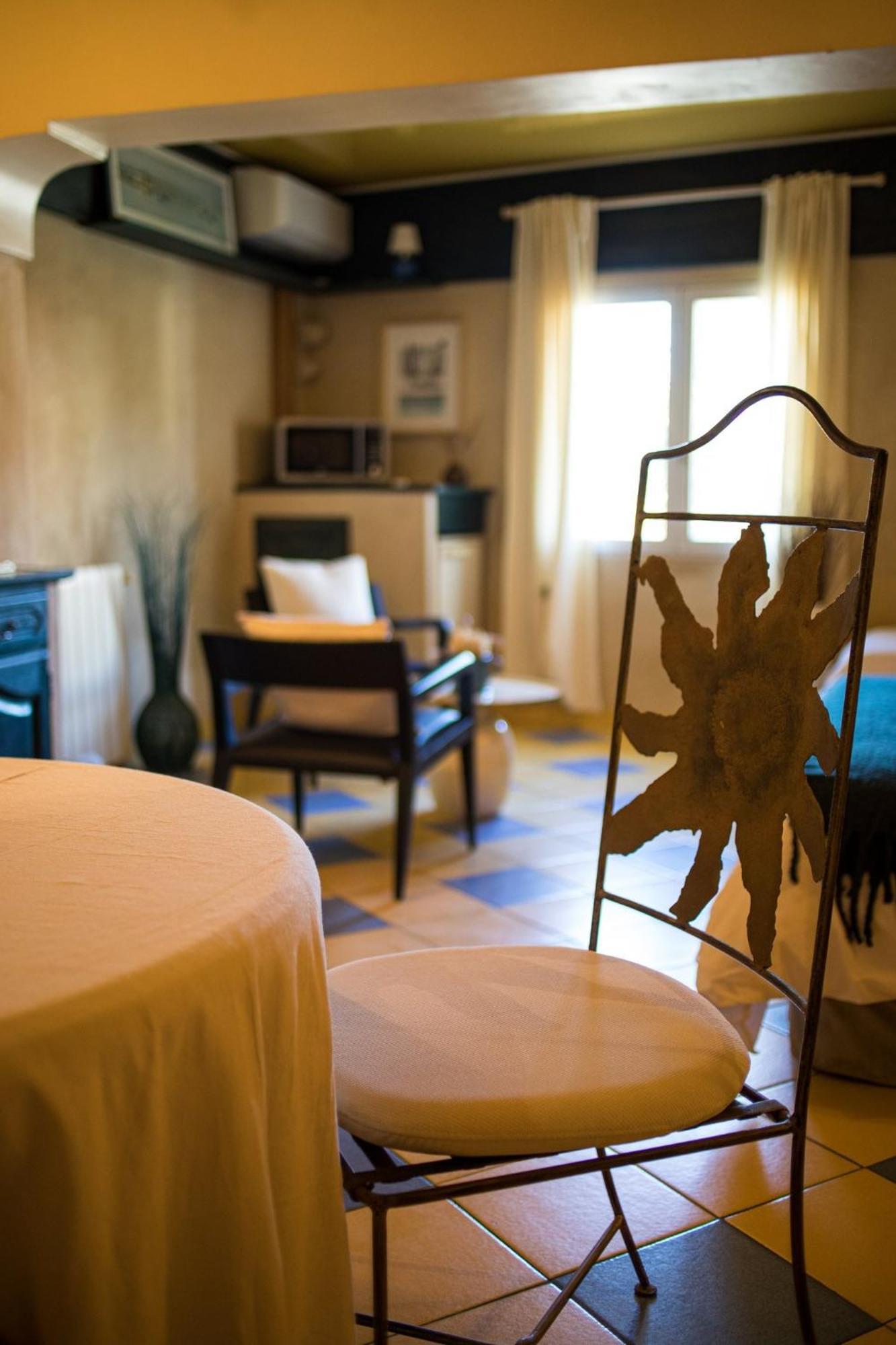 In Provence Hotel - Experience Atypique Venelles Exterior foto