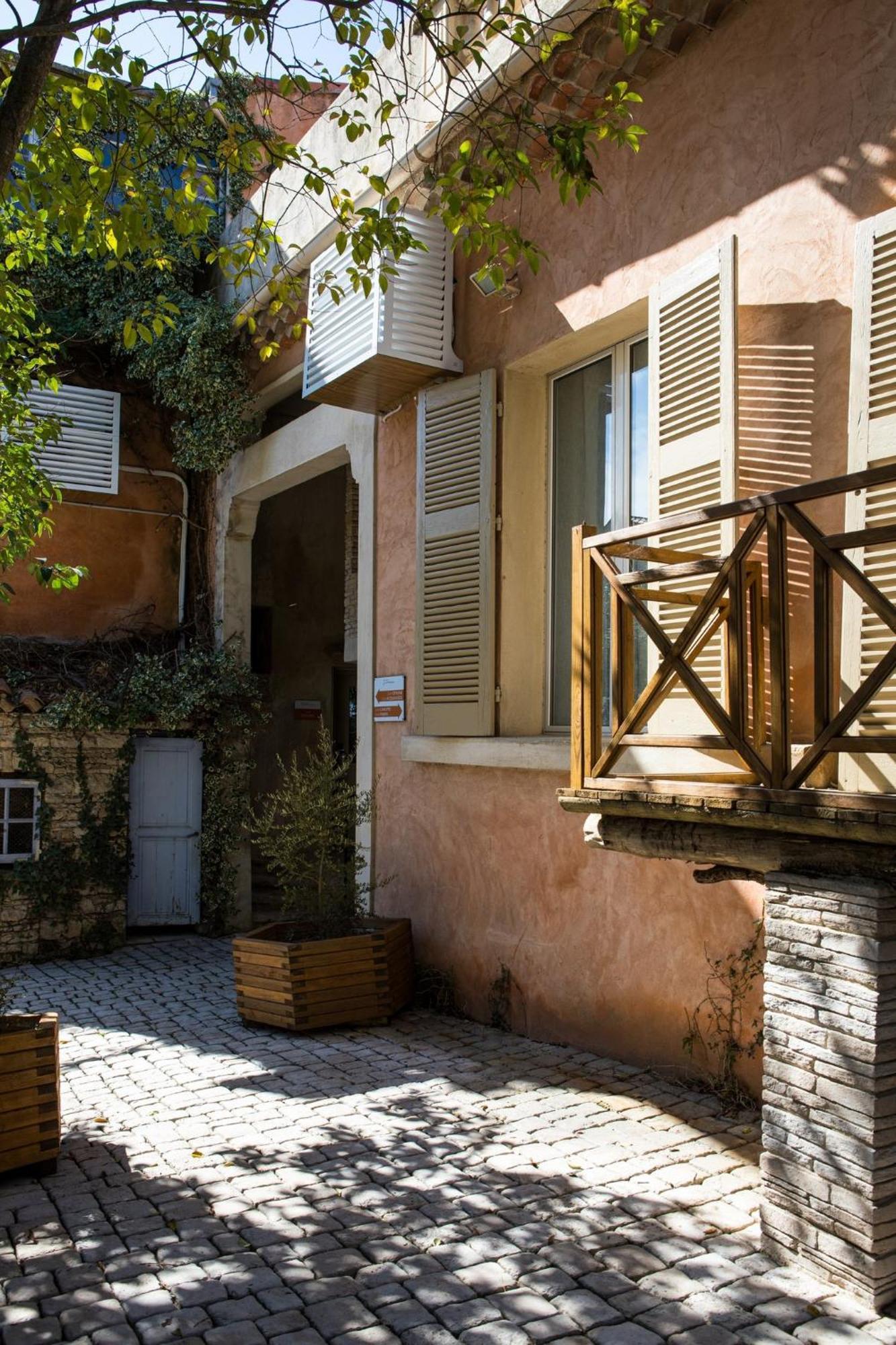 In Provence Hotel - Experience Atypique Venelles Exterior foto
